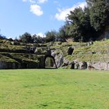 10 Anfiteatro romano